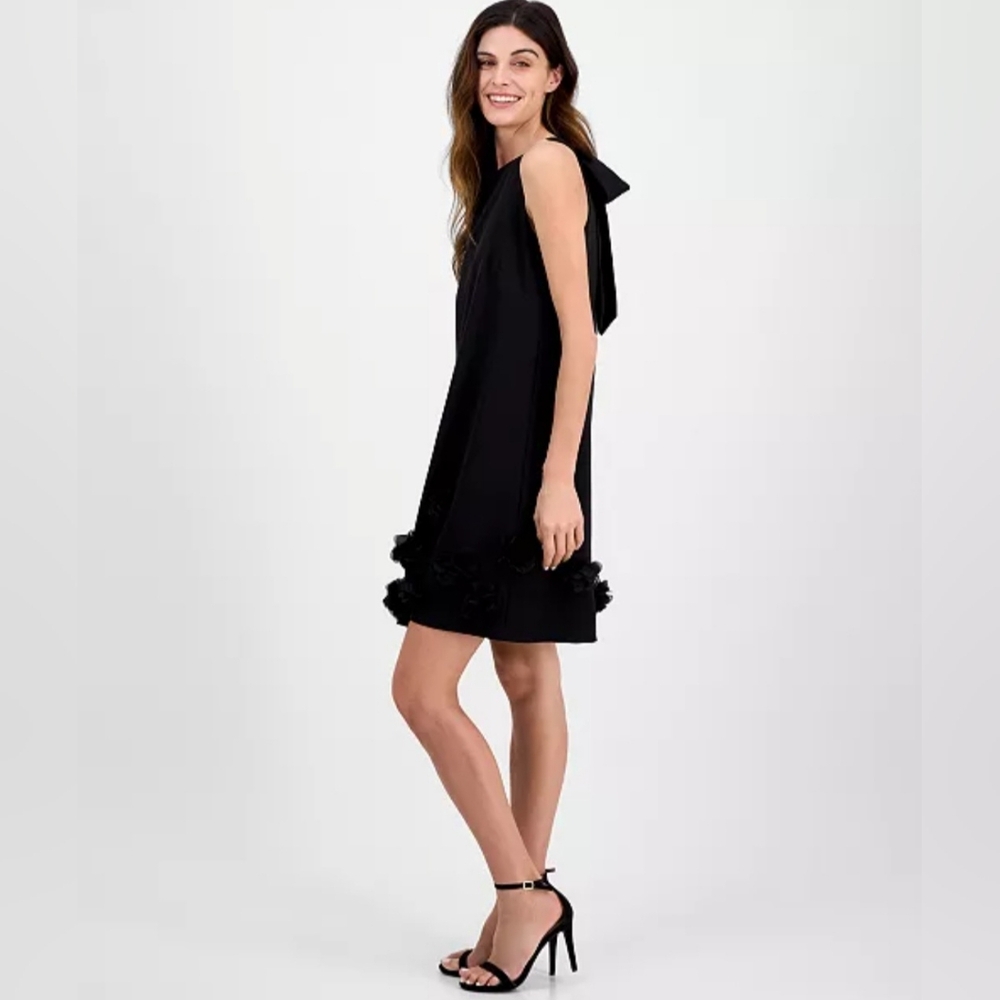 Women's Clothing (A143) - Picture 3 of 10